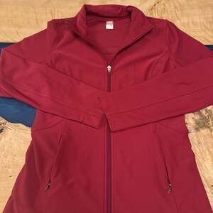 Lucy Tech Women's Performance Full Zip Jacket, Burgundy, Size Small